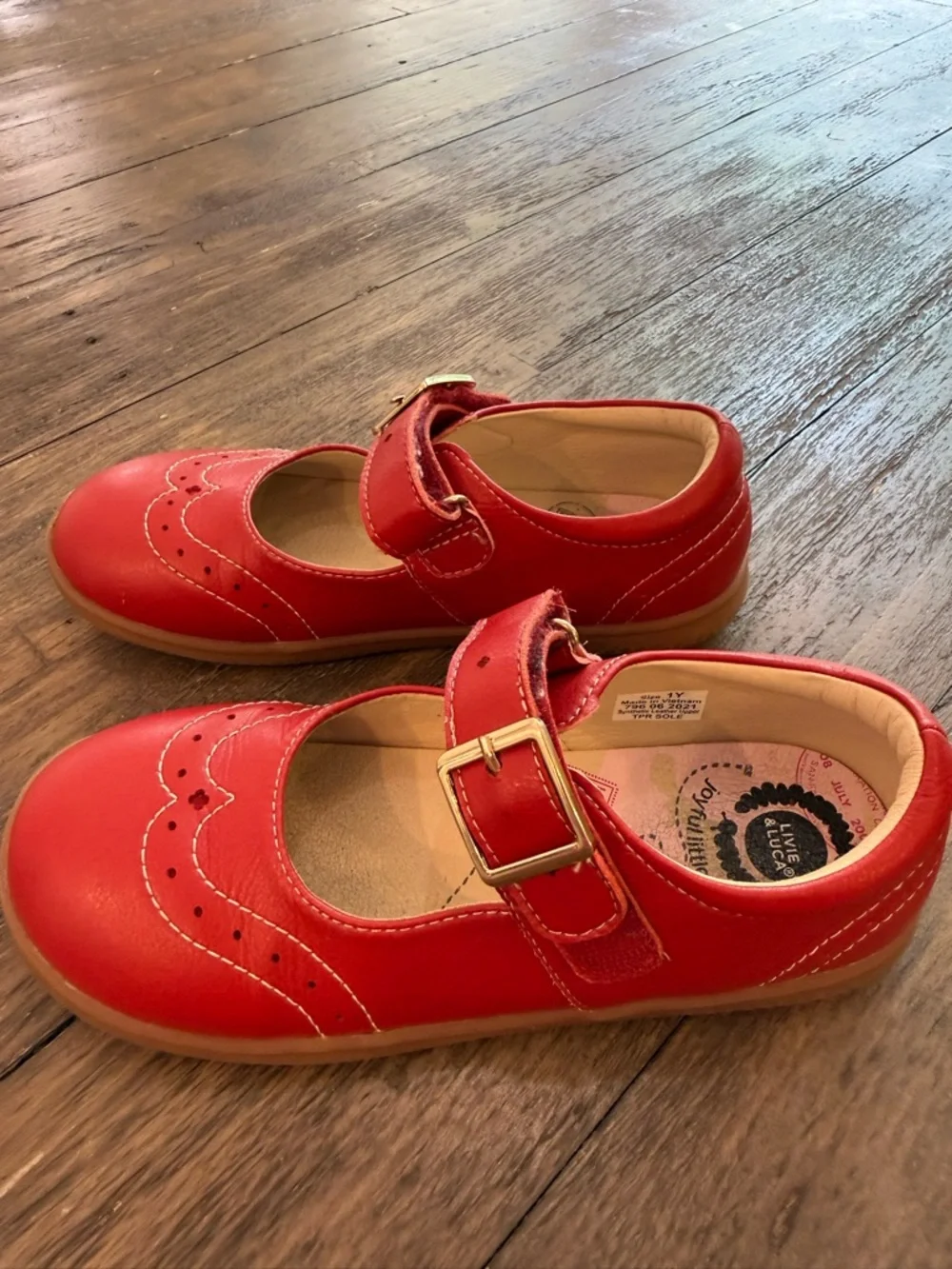 Livie & Luca Kids Size 1 Red Leather Mary Jane Shoes Scalloped Comfort Flats